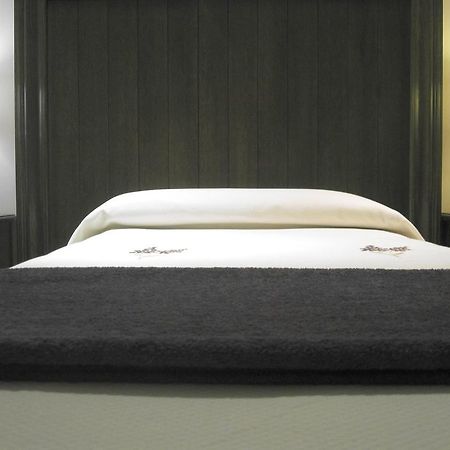Dos Hermanas Úbeda Habitación foto
